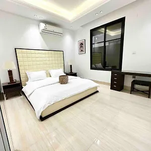 Hittin Luxurious 5 Minutes To Boulevard حطين المميزة 5 دقائق للبوليفارد شقة